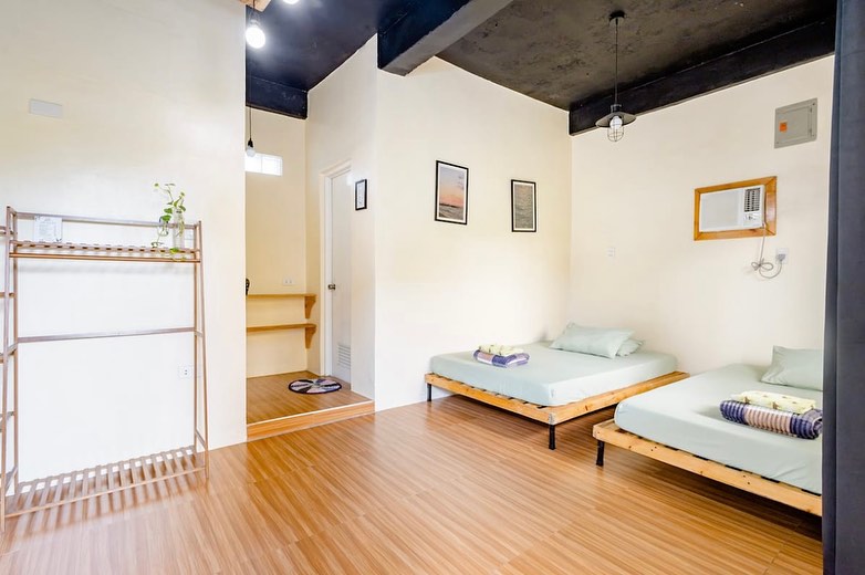 Location One Eighty Carlatan property view